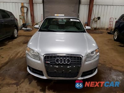 Piąte zdjęcie samochodu w środku: 2009 AUDI A4 2.0T CABRIOLET QUATTRO VIN:WAUDF48H59K009762 - miniatura