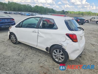 Drugie zdjęcie samochodu z przodu: 2015 TOYOTA YARIS 3-DOOR LE VIN:VNKJTUD3XFA023917 - miniatura