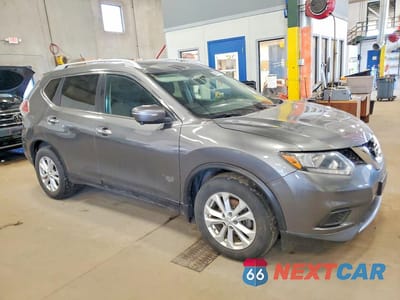 Czwarte zdjęcie samochodu z boku: 2015 NISSAN ROGUE SV VIN:5N1AT2MV1FC868573 - miniatura