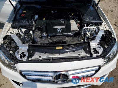 Zdjęcie 11 z 13 samochodu: 2017 MERCEDES-BENZ E 300 4MATIC VIN:WDDZF4KB9HA017208 - miniatura