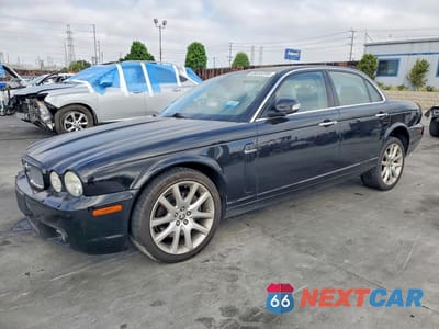 2008 JAGUAR XJ8 SAJWA71BX8SH26257 - główne zdjęcie licytacji z USA - miniatura