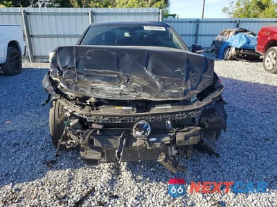 Piąte zdjęcie samochodu w środku: 2025 VOLKSWAGEN JETTA GLI AUTOBAHN VIN:3VW1T7BU2SM062534 - miniatura