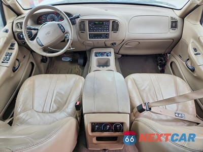 Zdjęcie 8 z 13 samochodu: 2002 FORD EXPEDITION EDDIE BAUER VIN:1FMRU17W32LA47547 - miniatura
