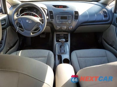 Zdjęcie 8 z 12 samochodu: 2015 KIA FORTE LX VIN:KNAFK4A60F5426102 - miniatura