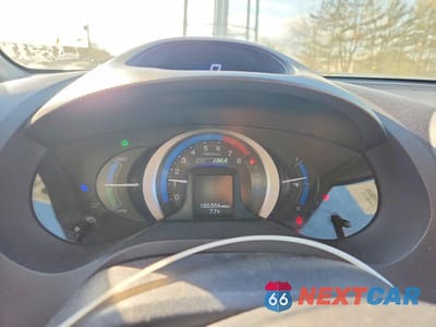 Zdjęcie 9 z 12 samochodu: 2010 HONDA INSIGHT LX VIN:JHMZE2H58AS011174 - miniatura