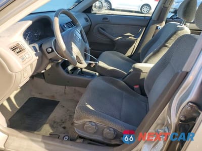 Zdjęcie 7 z 11 samochodu: 2000 HONDA CIVIC LX VIN:2HGEJ6672YH588101 - miniatura