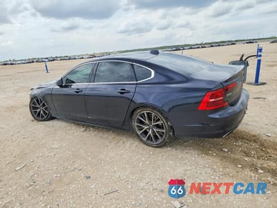 Drugie zdjęcie samochodu z przodu: 2019 VOLVO S90 T5 MOMENTUM VIN:LVY102AK8KP088430 - miniatura