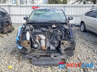 Piąte zdjęcie samochodu w środku: 2023 HONDA CR-V EX VIN:2HKRS4H48PH420151 - miniatura