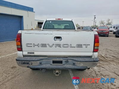 Zdjęcie 6 z 12 samochodu: 2002 CHEVROLET SILVERADO K2500 HEAVY DUTY VIN:1GCHK23U12F219394 - miniatura