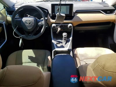 Zdjęcie 8 z 14 samochodu: 2023 TOYOTA RAV4 XLE VIN:2T3W1RFV6PC239817 - miniatura
