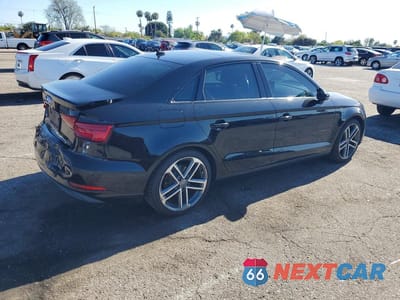 Trzecie zdjęcie samochodu z tyłu: 2019 AUDI A3 PREMIUM VIN:WAUAUGFF0KA099989 - miniatura
