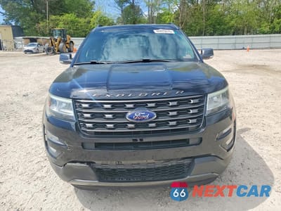 Piąte zdjęcie samochodu w środku: 2017 FORD EXPLORER XLT VIN:1FM5K7D84HGB19175 - miniatura