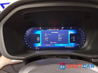 Zdjęcie 9 z 14 samochodu: 2026 VOLVO XC60 PLUS VIN:YV4M12RC4T1458059 - miniatura
