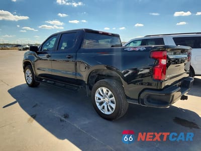 Drugie zdjęcie samochodu z przodu: 2025 CHEVROLET SILVERADO K1500 CUSTOM VIN:3GCPKBEK9SG140738 - miniatura