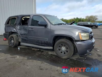 Czwarte zdjęcie samochodu z boku: 2011 CHEVROLET TAHOE POLICE VIN:1GNLC2E08BR233817 - miniatura