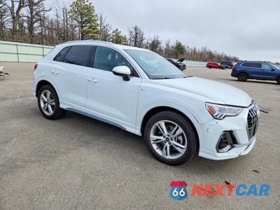 Czwarte zdjęcie samochodu z boku: 2024 AUDI Q3 PREMIUM S LINE 45 VIN:WA1DECF32R1032911 - miniatura