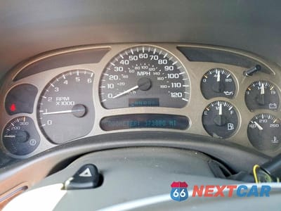 Zdjęcie 9 z 13 samochodu: 2005 GMC YUKON XL DENALI VIN:1GKFK66U65J234490 - miniatura
