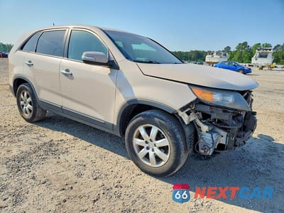 Czwarte zdjęcie samochodu z boku: 2012 KIA SORENTO LX VIN:5XYKT3A17CG191553 - miniatura