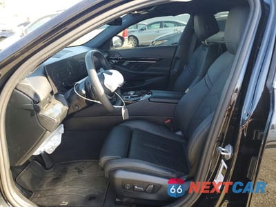 Zdjęcie 7 z 12 samochodu: 2024 BMW 530 I VIN:WBA43FJ02RCS94651 - miniatura