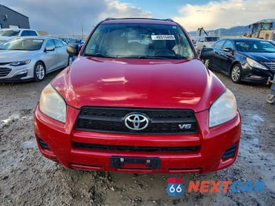 Piąte zdjęcie samochodu w środku: 2011 TOYOTA RAV4 BASE VIN:2T3BK4DV3BW062281 - miniatura