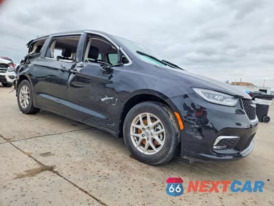 Czwarte zdjęcie samochodu z boku: 2024 CHRYSLER PACIFICA TOURING L VIN:2C4RC1BG4RR149190 - miniatura