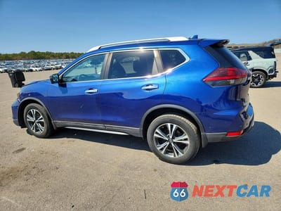 Drugie zdjęcie samochodu z przodu: 2019 NISSAN ROGUE SV VIN:5N1AT2MV1KC825121 - miniatura