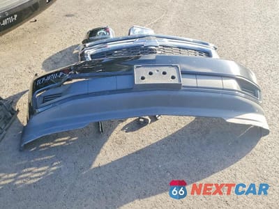 Zdjęcie 13 z 14 samochodu: 2019 CHEVROLET SUBURBAN VIN:1GNSCHKC3KR219692 - miniatura