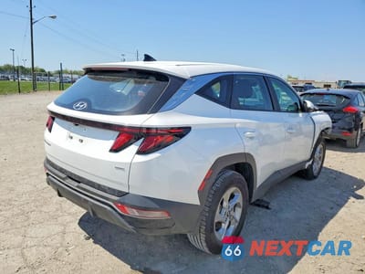 Trzecie zdjęcie samochodu z tyłu: 2023 HYUNDAI TUCSON SE VIN:5NMJACAE8PH275333 - miniatura