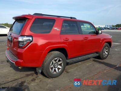 Trzecie zdjęcie samochodu z tyłu: 2022 TOYOTA 4RUNNER TRD OFF-ROAD PREMIUM VIN:JTERU5JR4N5988539 - miniatura