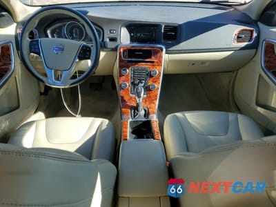 Zdjęcie 8 z 11 samochodu: 2015 VOLVO S60 PREMIER VIN:YV126MFK3F1344782 - miniatura