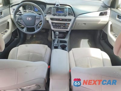 Zdjęcie 8 z 12 samochodu: 2015 HYUNDAI SONATA ECO VIN:5NPE24AA5FH159252 - miniatura