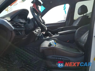 Zdjęcie 7 z 13 samochodu: 2017 BMW X5 SDRIVE35I VIN:5UXKR2C59H0U20500 - miniatura