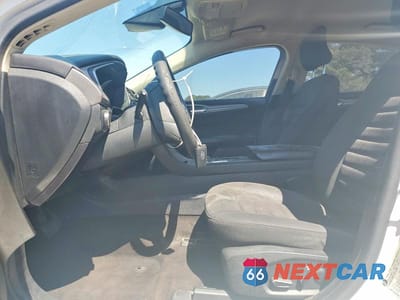 Zdjęcie 7 z 12 samochodu: 2019 FORD FUSION SE VIN:3FA6P0LU4KR120221 - miniatura