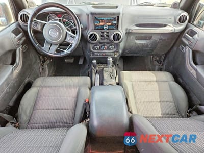 Zdjęcie 8 z 12 samochodu: 2011 JEEP WRANGLER UNLIMITED SPORT VIN:1J4BA3H10BL585226 - miniatura