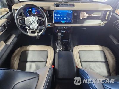 Zdjęcie 8 z 12 samochodu: 2022 FORD BRONCO BASE VIN:1FMEE5DP6NLA73533 - miniatura