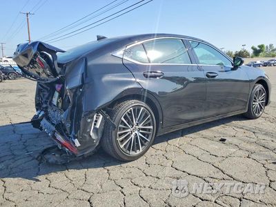 Trzecie zdjęcie samochodu z tyłu: 2025 LEXUS ES 300H BASE VIN:58ADA1C10SU076102 - miniatura