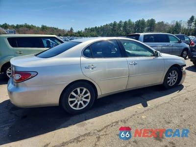 Trzecie zdjęcie samochodu z tyłu: 2002 LEXUS ES VIN:JTHBF30GX20015211 - miniatura