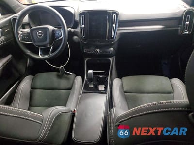 Zdjęcie 8 z 14 samochodu: 2023 VOLVO C40 RECHARGE ULTIMATE VIN:YV4ED3GM2P2060152 - miniatura