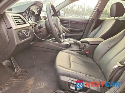 Zdjęcie 7 z 11 samochodu: 2016 BMW 320 XI VIN:WBA8A3C56GK690566 - miniatura