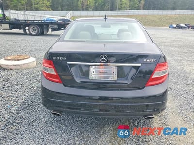 Zdjęcie 6 z 11 samochodu: 2010 MERCEDES-BENZ C300 VIN:WDDGF8BB7AR094410 - miniatura