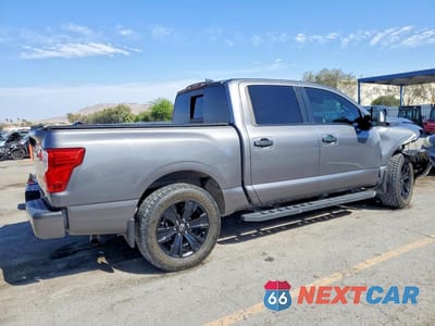 Trzecie zdjęcie samochodu z tyłu: 2023 NISSAN TITAN SV VIN:1N6AA1EDXPN105075 - miniatura