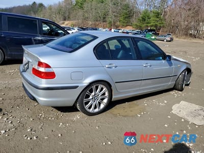 Trzecie zdjęcie samochodu z tyłu: 2004 BMW 330 I VIN:WBAEV53404KM07858 - miniatura