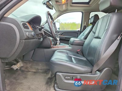 Zdjęcie 7 z 14 samochodu: 2008 CHEVROLET SUBURBAN K1500 LS VIN:1GNFK16318R133103 - miniatura