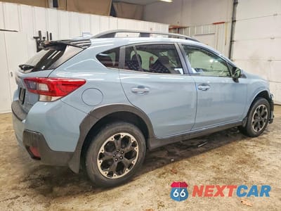 Trzecie zdjęcie samochodu z tyłu: 2023 SUBARU CROSSTREK PREMIUM VIN:JF2GTAPC0P8252422 - miniatura