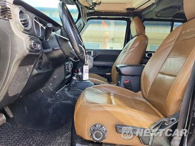 Zdjęcie 7 z 13 samochodu: 2020 JEEP GLADIATOR OVERLAND VIN:1C6HJTFGXLL149418 - miniatura