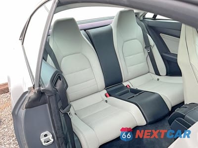 Zdjęcie 6 z 10 samochodu: 2014 MERCEDES-BENZ E 350 4MATIC VIN:WDDKJ8JBXEF275051 - miniatura