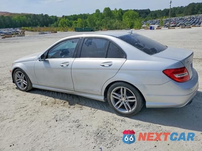 Drugie zdjęcie samochodu z przodu: 2013 MERCEDES-BENZ C 250 VIN:WDDGF4HB1DR273790 - miniatura