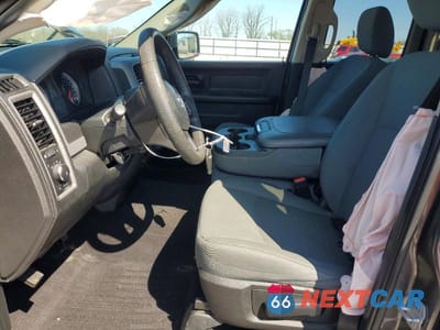 Zdjęcie 7 z 12 samochodu: 2018 RAM 1500 ST VIN:1C6RR7FT5JS223087 - miniatura