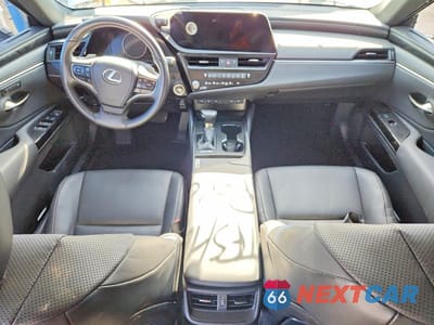 Zdjęcie 8 z 13 samochodu: 2024 LEXUS ES 300H BASE VIN:58ADA1C1XRU037902 - miniatura