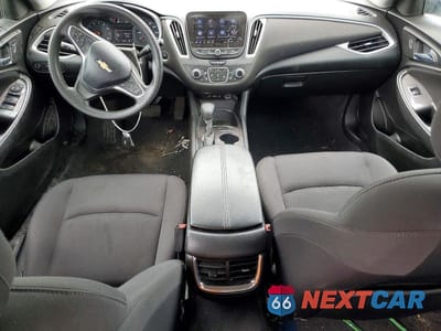Zdjęcie 8 z 12 samochodu: 2022 CHEVROLET MALIBU LT VIN:1G1ZD5ST7NF127194 - miniatura